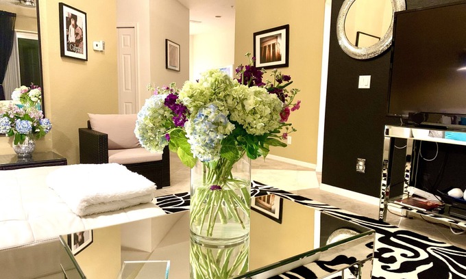 Naples Condominio | Estilo Boutique Resort Retiro, 3 dormitorios, 2 baños en la cala de Nápoles Fiddler