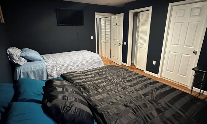 Irvington Casa | Fidelia Room
