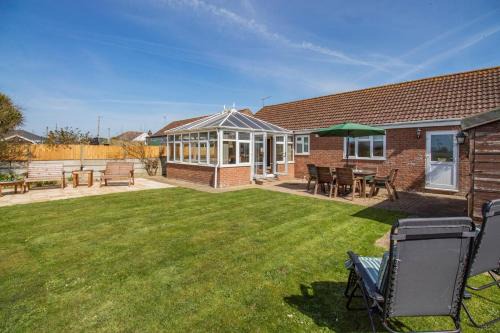 Walcott Casa | Field Horizon