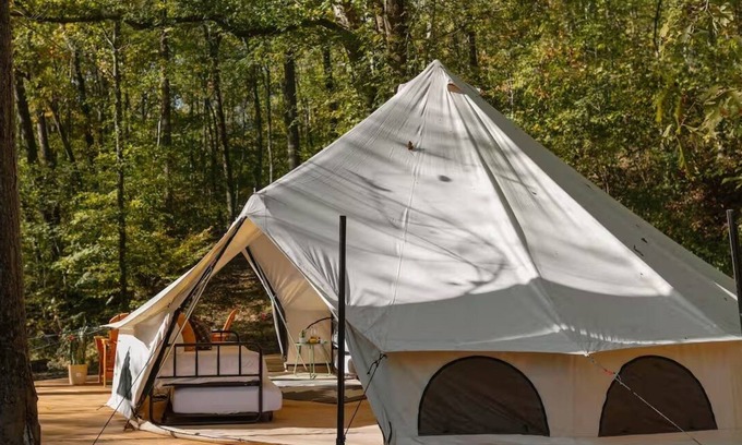 Travelers Rest Alquiler De RV | Field Trip Unit 12 XL Bell Tent