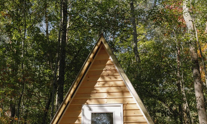 Travelers Rest Cabina | Field Trip Unit 20 A-Frame