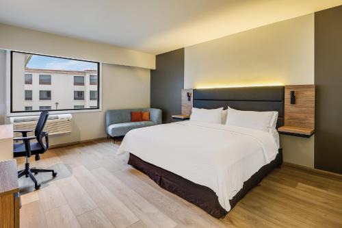 San Nicolás de los Garza Hotel | Fiesta Inn Monterrey la Fe