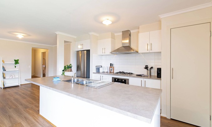 Elizabeth Downs Casa | Fiesta Retreat with 2 Living Areas, BBQ Space, and Prime Location Near Parks & Shopping