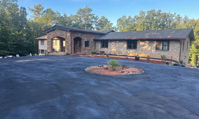 Austell Cabina | FIFA Fan Stylish Retreat Lodge in Heart of it All! 9.4 miles from the Stadium.