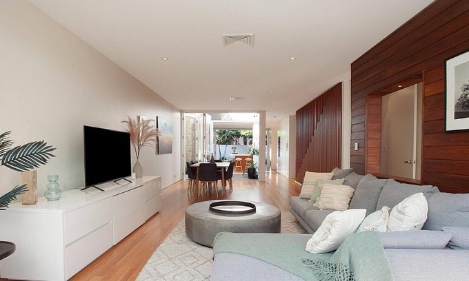 Randwick Casa | Figtree Terrace Randwick - Modern 3 bedroom home boasting rooftop relaxation close to Coogee Beach