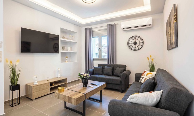 Filiatra Apartamento | Filiatra Charming Urban Escape Your Cozy Retreat