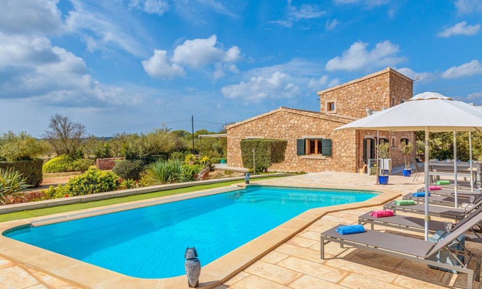 Ses Salines Villa | Finca "Can Xesquet Morell" con Wi-Fi, aire acondicionado, terraza y piscina
