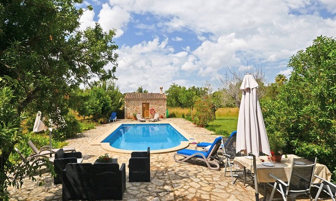 Buger Cabaña | FINCA EN EL CAMPO CON PISCINA, GRAN JARDÍN, PRIVACIDAD TOTAL Y PIN-PON