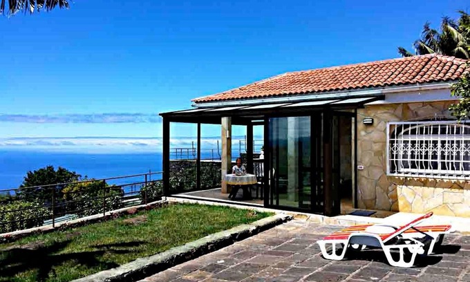 Santa Úrsula Casa | Finca Panoramica Teidemar, 3 Schlafzimmer/Bäder, tolle Fernsicht, Gärten, Pool, Grill und Parkplatz