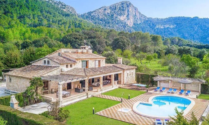 Pollensa Villa | Finca Rafalet, Pollensa by Renthousing