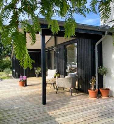 Næs Casa | Find Peace In Cosiest Setting With Sea Glimpse