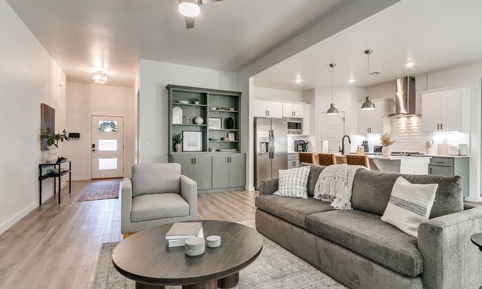 Edmond Casa | Find Your Bliss on 183rd
