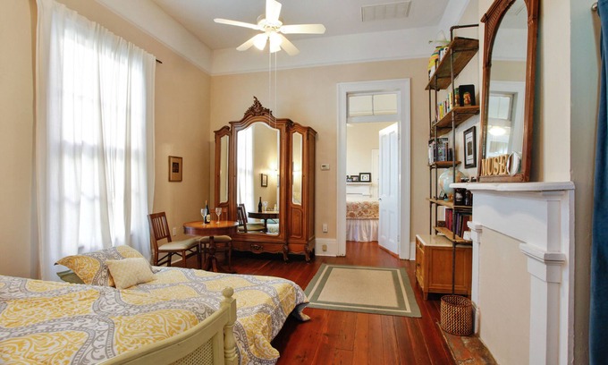 East Riverside Casa | Encuentra tu musa en la calle Magazine Muse!