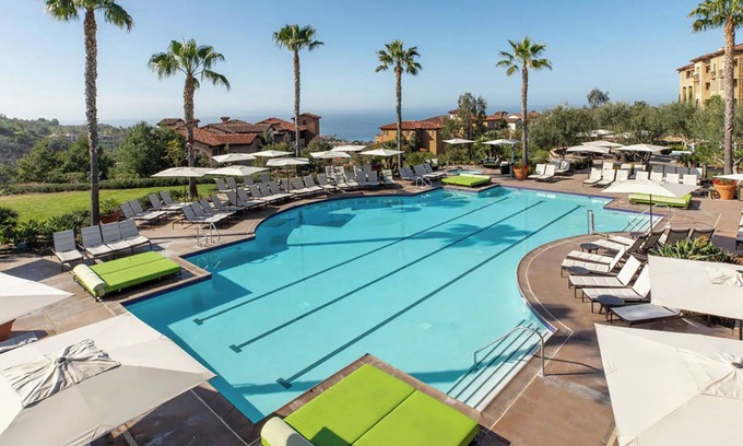 Newport Coast Complejo | 𝐅𝐢𝐧𝐝𝐢𝐧𝐠 𝐌𝐞𝐢𝐥𝐢 Waterside Newport Coast Retreat +Amenities. 2-Bedroom