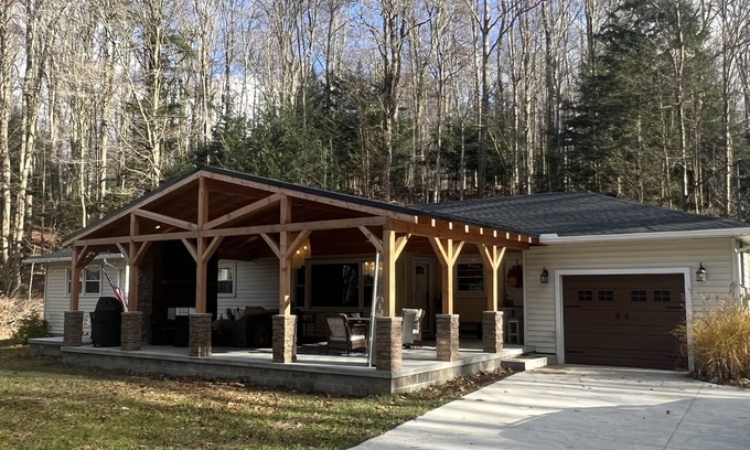 Findley Lake Casa | Findley Lake- Pfarrhaus- Disfrute de 4 estaciones con esquí, motos de nieve y el lago.