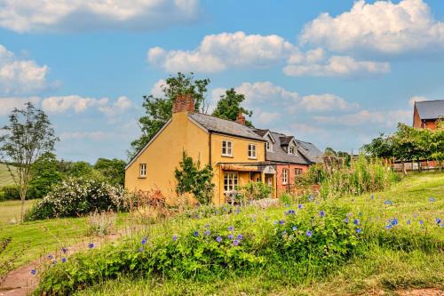 Monmouth Casa | Finest Retreats - Beili Glas Cottage