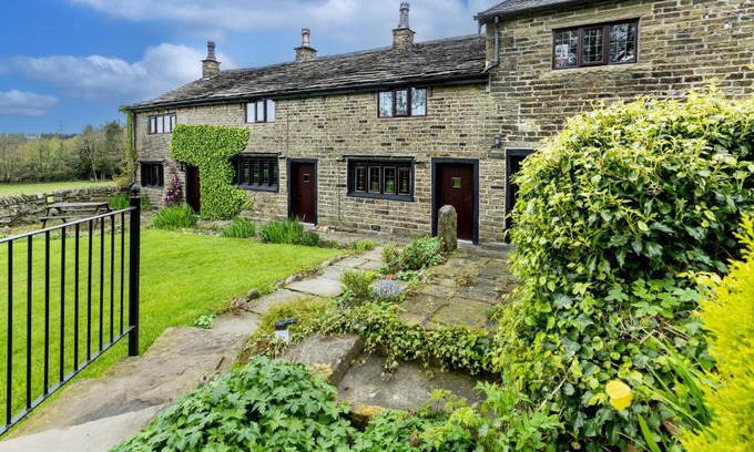 Bury Casa | Finest Retreats - Ellen's Cottage