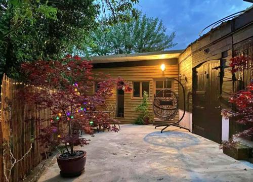 Romsey Casa | Finest Retreats - Hilltop Stable