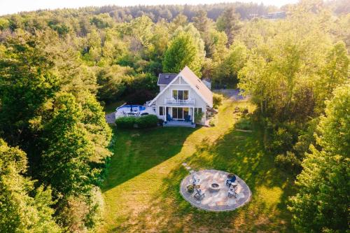 Hammondsport Casa | Finger Lakes Home with Private Pool and Lake Views!
