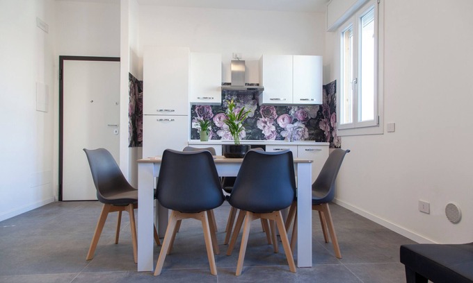 Lidi Ferraresi Apartamento | Fiocinino two-room apartment 150 m from the sea