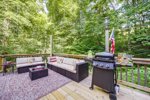 Sylva Casa | Fire Pit and Mtn Views North Carolina Abode!