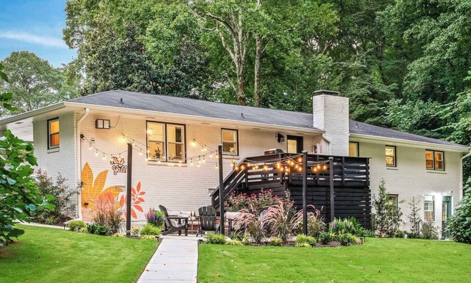 Tucker Casa | Fire Pit/Game Room+Pool Table/Playground