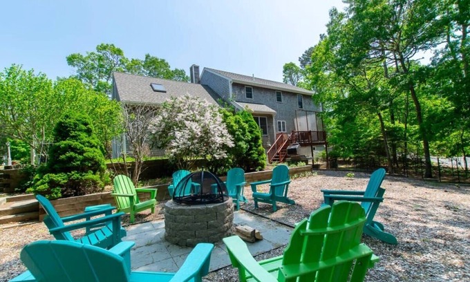 Harwich Casa | Fire Pit, Walk to Long Pond, Dogs Welcome!