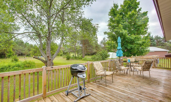 Northeast Michigan Casa | Fire Pit + Yard: Peaceful Northcountry Getaway!