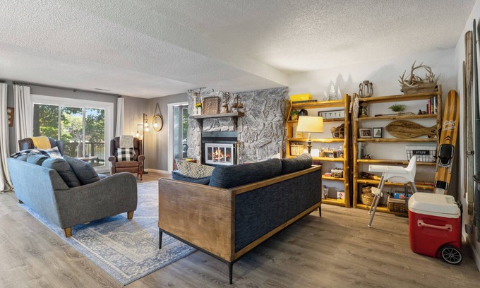 Camdenton Casa | Firepit, Kayaks, Paddle Board, Lake Views, Great Location