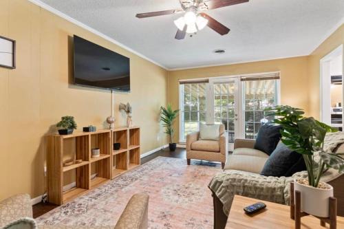 Gunter Afs Casa | Firepit & Patio- Mins to Dining- The Vaughnique