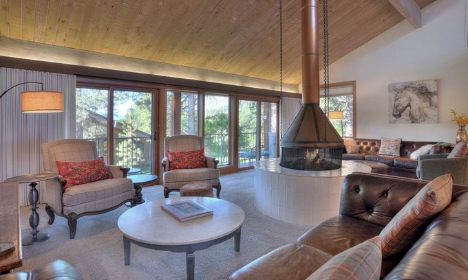 Purgatory Condominio | Fireside Story (#802) Adventure Awaits | 2 Decks, Golf, Pool, Hot Tub