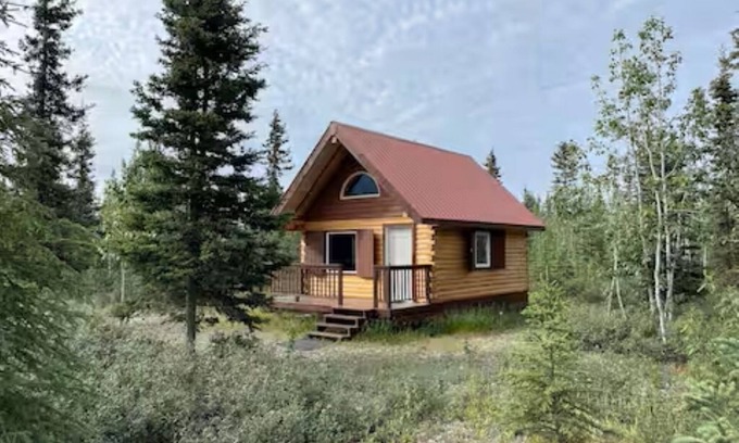 McCarthy Cabina | Fireweed Mountain Lodge - Erie Cabin