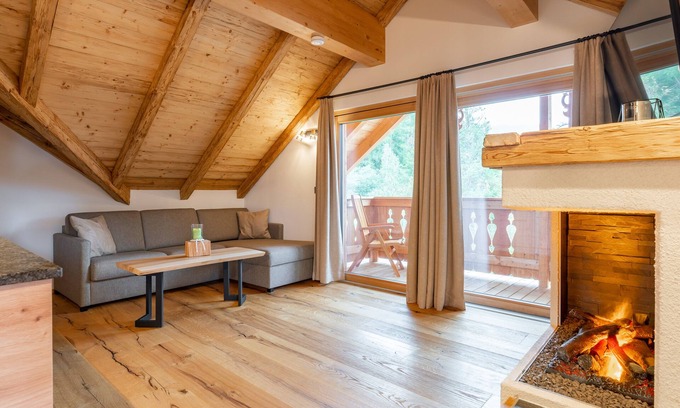 Mariapfarr Apartamento | First-class penthouse with sauna
