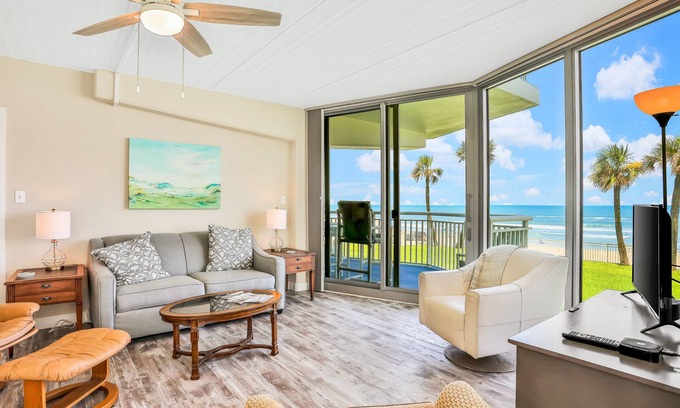 Ocean View Halifax Estates Condominio | First Floor Condo with Shared Pool, High-Speed WiFi, Central AC, and Ocean Views