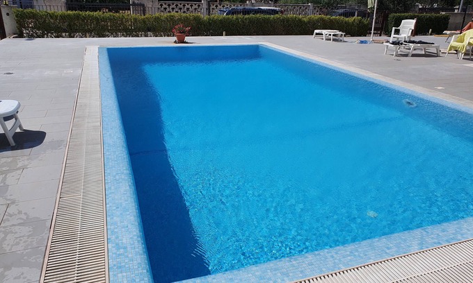 Ginosa Marina Apartamento | First floor apartment overlooking pool 15 minutes from blue ribbon beach