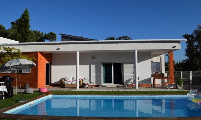 Verdizela Casa | First In