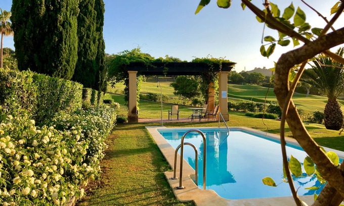 San Roque Casa | Primera línea de golf.Amplia y tranquila casa en Sotogrande.Ubicación increible