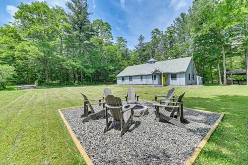 Oak Hill Casa | Fish and Swim Home with Catskill Creek Views!