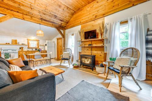Robbinsville Casa | Fish and Water Raft Cabin Near Lake Santeetlah