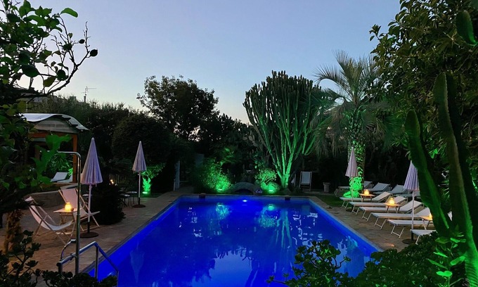 Panza Apartamento | "Fish Cottage" with garden, swimming pool and spa hot tub