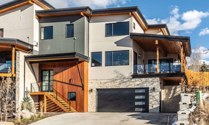 Steamboat Springs Casa | Brand Sparkling New | Hogar moderno y limpio | Se aceptan mascotas | Cerca del centro | Vistas panorámicas