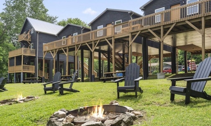 Ponce De Leon Cabina | Fish & Float from Cabin #3 on James River - Sleeps 4, #3 of 5 Cabins