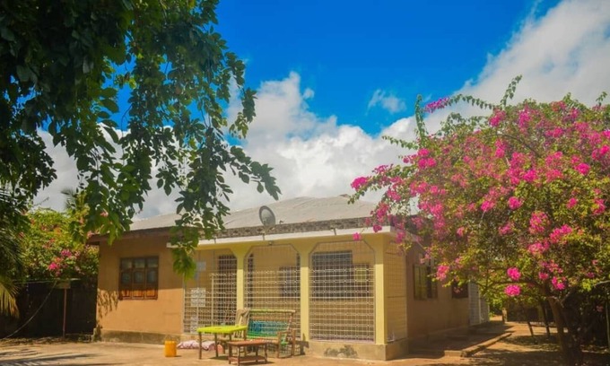 Bwejuu Cabina | Fisherman Lodge