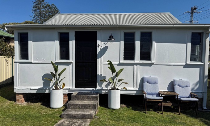 Harrington Cabaña | Fisherman's Cottage - Walk to Pub, Club and River!