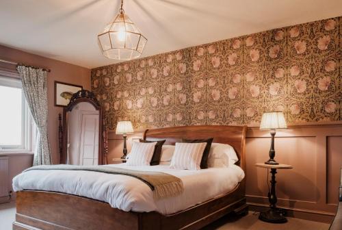 Winkton Hotel | Fisherman's Haunt Hotel