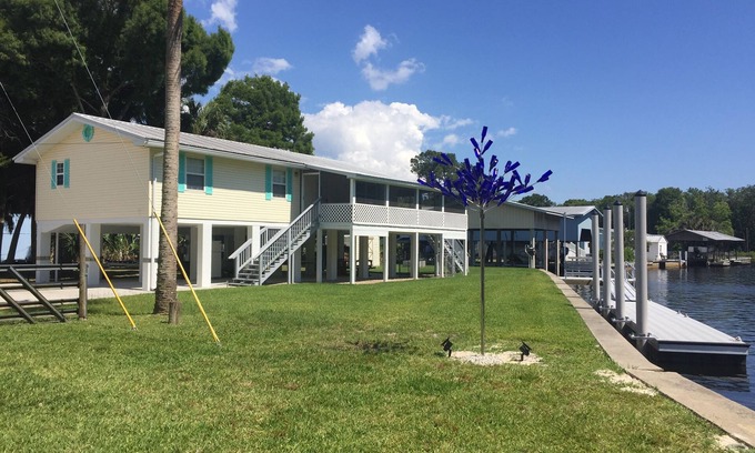 Suwannee Casa | Fishing Paradise, where Suwannee River meets Gulf of Mexico