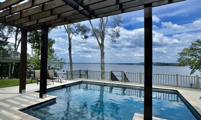 Downsville Casa | Fishing, Pool, & Lakeside Oasis at the Eagle Bay Lodge on Lake D'arbonne!