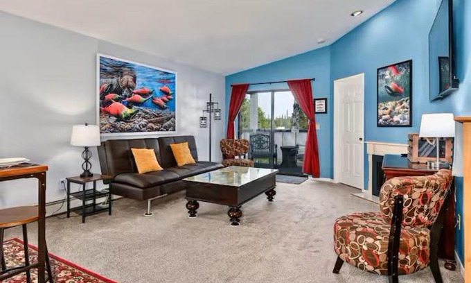 Kenai Apartamento | Fishy-Fishy Townhome