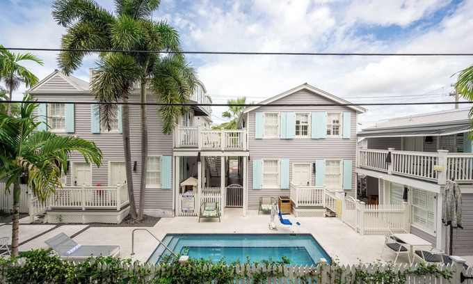 Historic Seaport Hotel | Fitch Lodge - Key West Historic Inns
