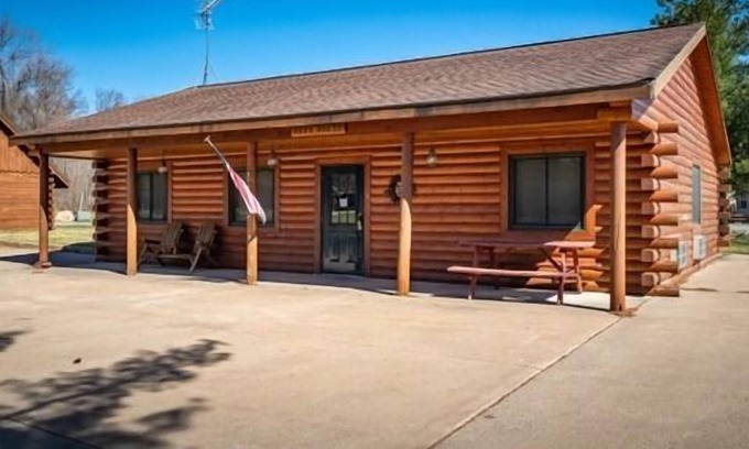 Neillsville Cabaña | Fits up to 10 people in this bunk house located at the Riviera Resort in Neillsville, Wisconsin.